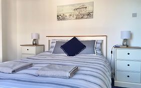 Bero Terrace, Only A Minutes Walk To The Beach!